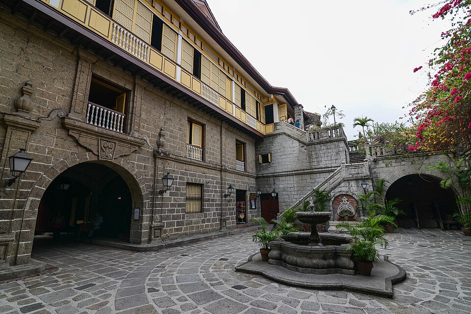 File:Casa Manila museum (17106152838).jpg