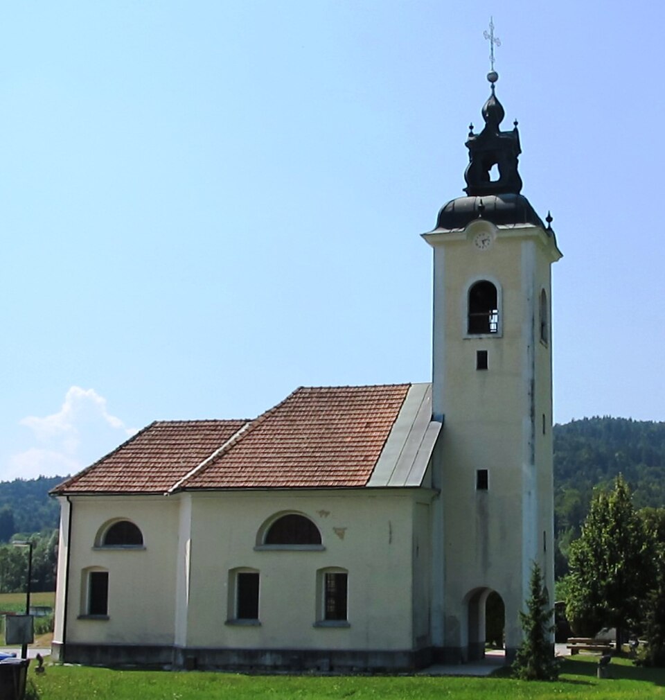 File:Gabrje Dobrova–PG Slovenia - church.JPG