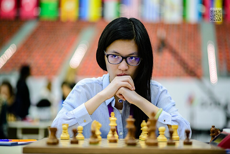 File:Hou Yifan (29762728494).jpg