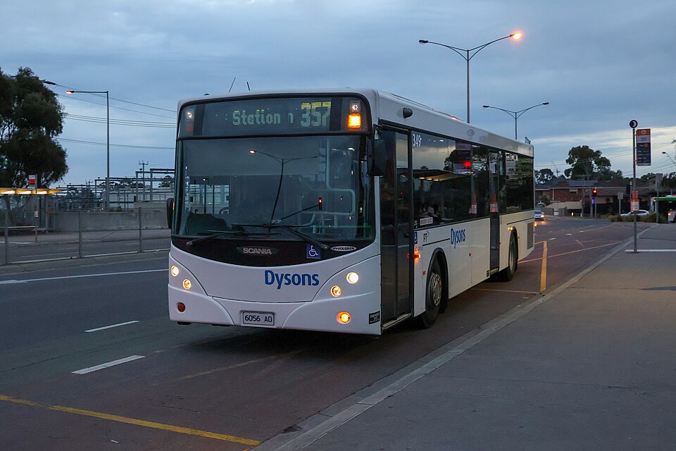 File:Route 357 Bus.jpg
