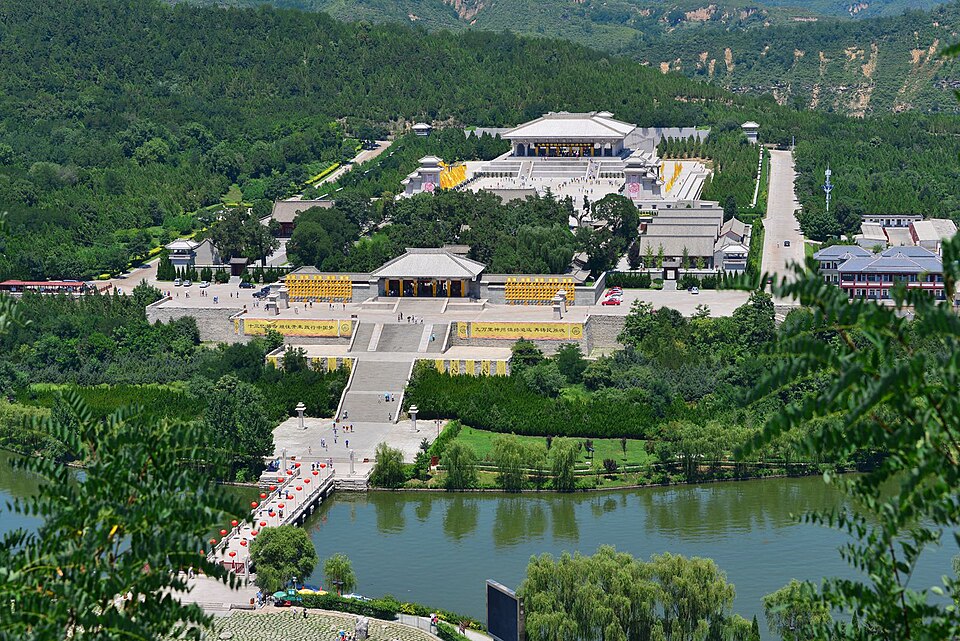 File:Xuanyuan Temple in Yan'an, Shaanxi.jpg