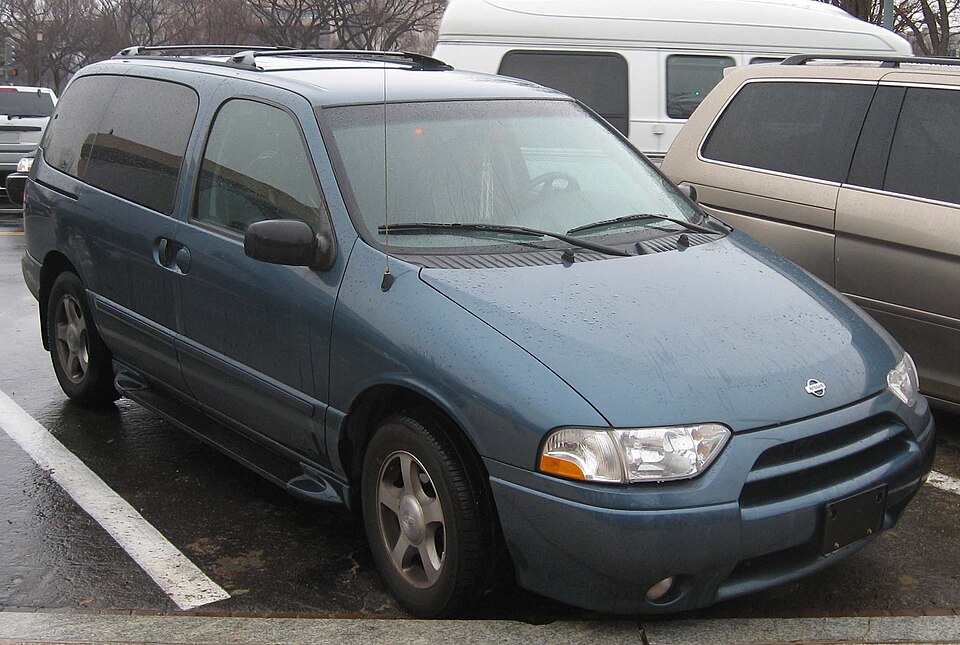 File:01-02 Nissan Quest.jpg