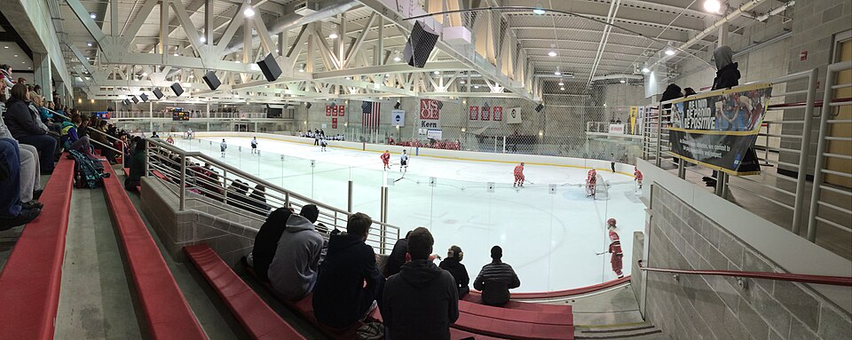 File:KernCenterMKE21316.JPG