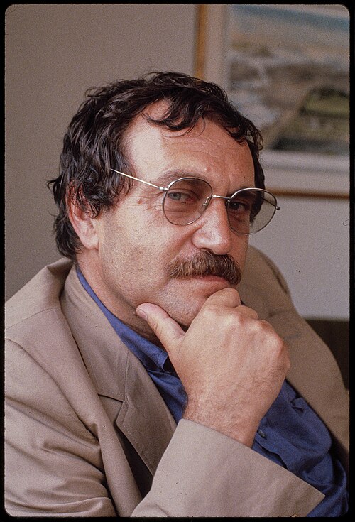 File:Vasily Aksyonov 1980.jpg