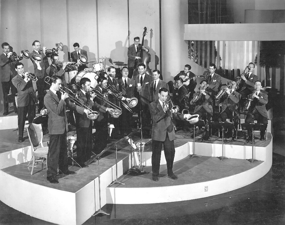 File:Glenn Miller Band.jpg
