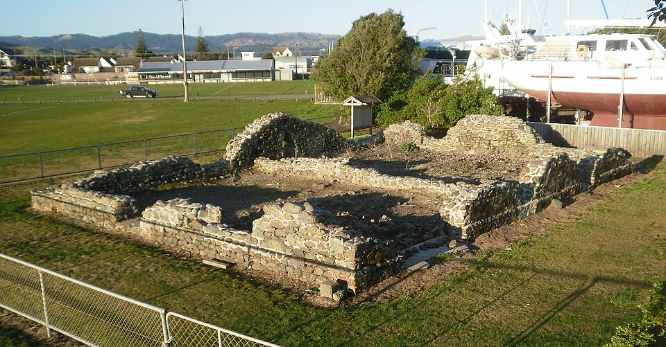 File:Paremata Barracks 11.JPG