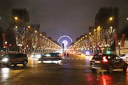 Night view of the Champs-Élysées from the Place Charles de Gaulle.