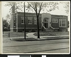 Hamline Midway Branch Library
