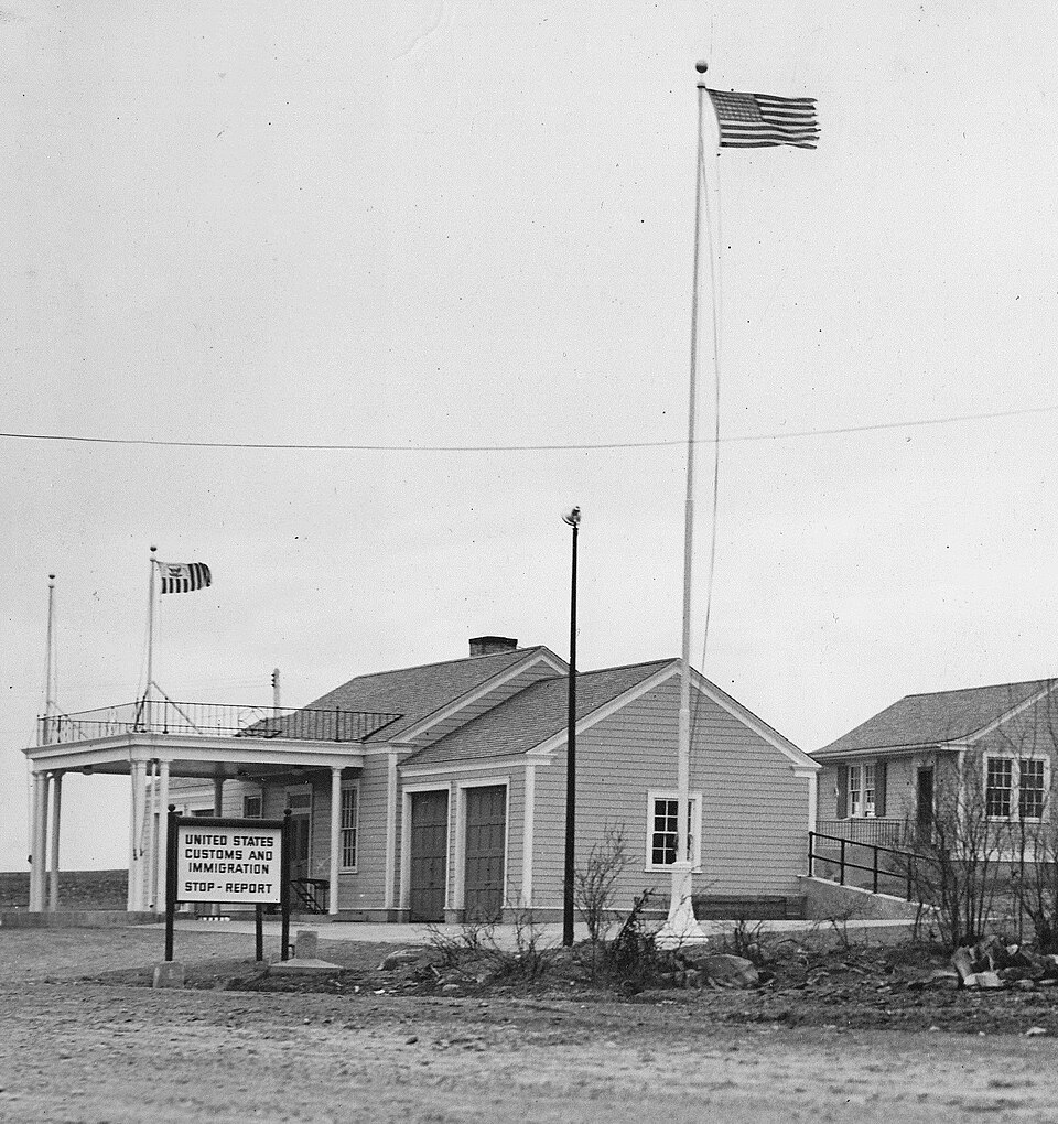 File:Limestone Maine Border Station 1936.jpg