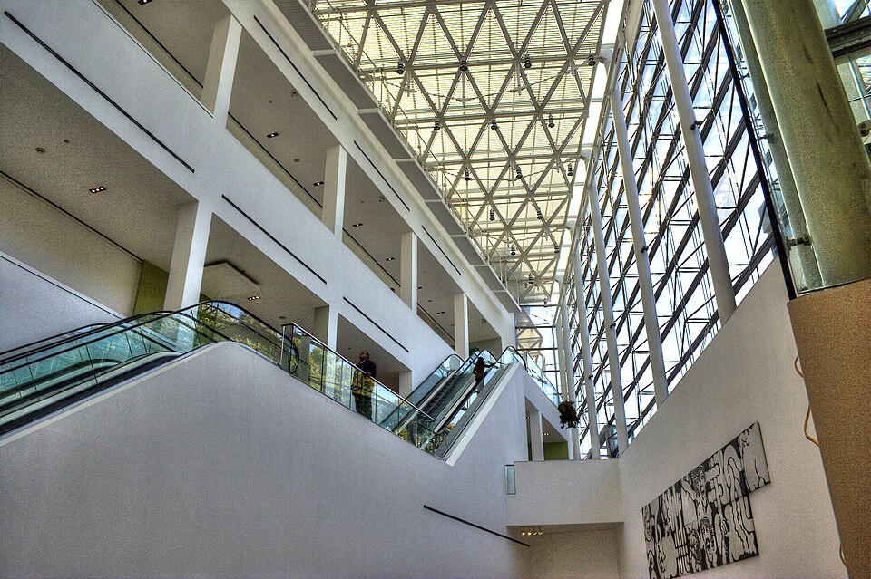 File:MALBA-interior-TM.jpg