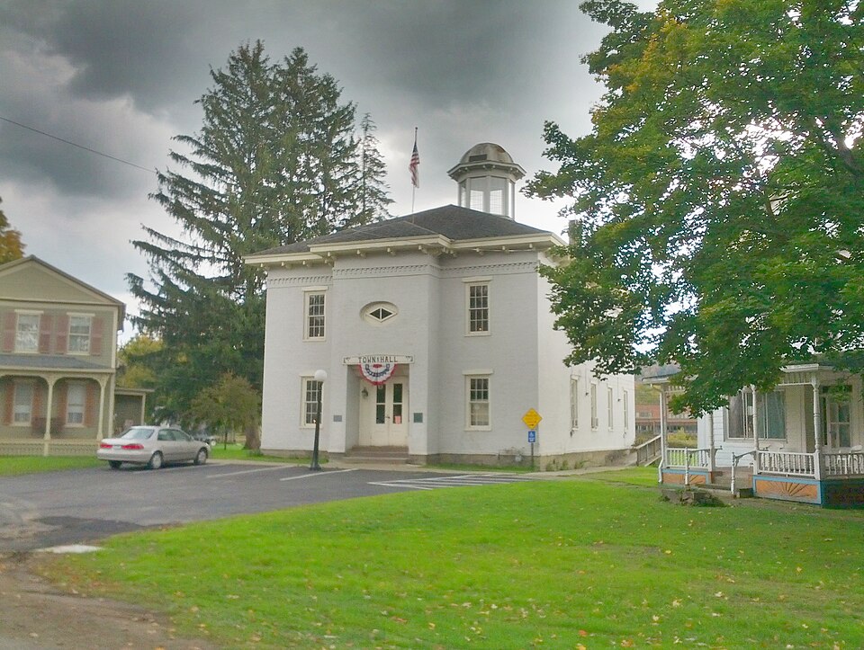 File:Old Allegany County Courthouse 2012-09-29 22-01-26.jpg