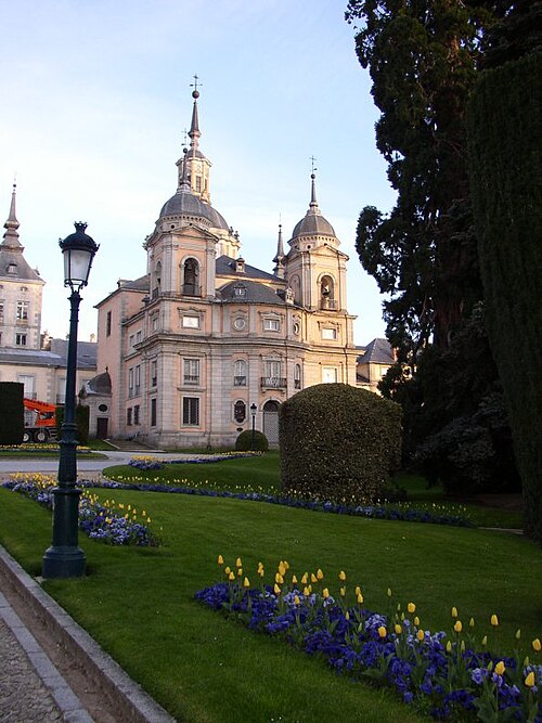 File:Palacio La Granja22-7-2003.JPG