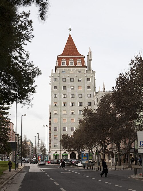 File:Praça de Londres Cassiano Branco 6830.jpg