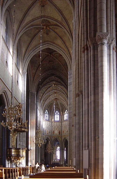File:Uppsala cathedral inside.JPG