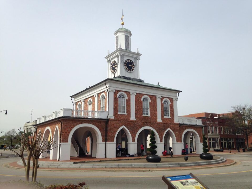 File:Market House in Fayetteville, NC.jpg