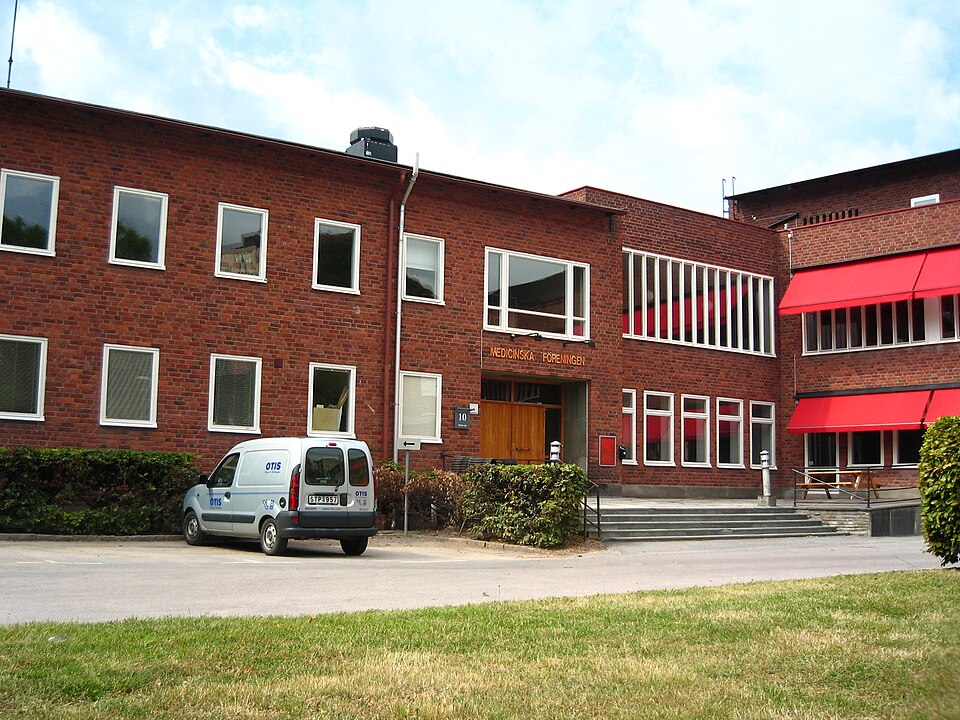 File:Medicinska Föreningen i Solna 20060723.jpg