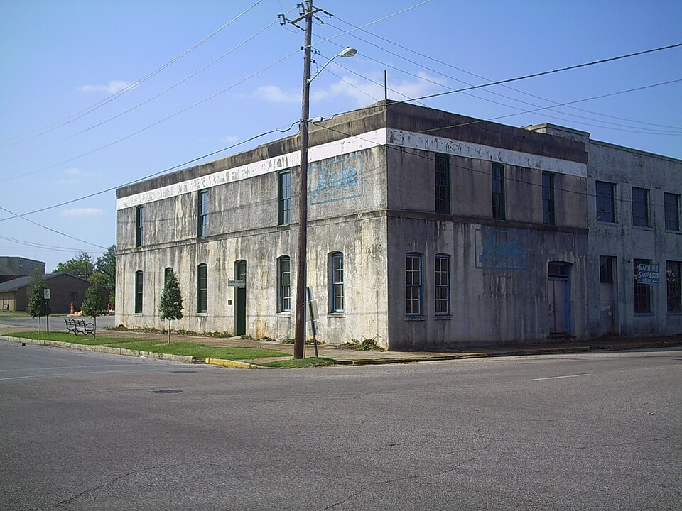 File:Soulé Machine Shop Annex.JPG