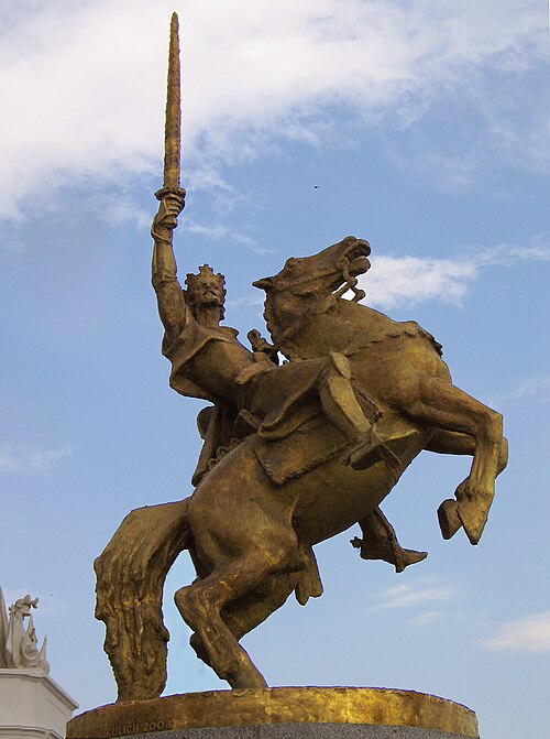 File:001Bratislava Kral Svatopluk1.jpg