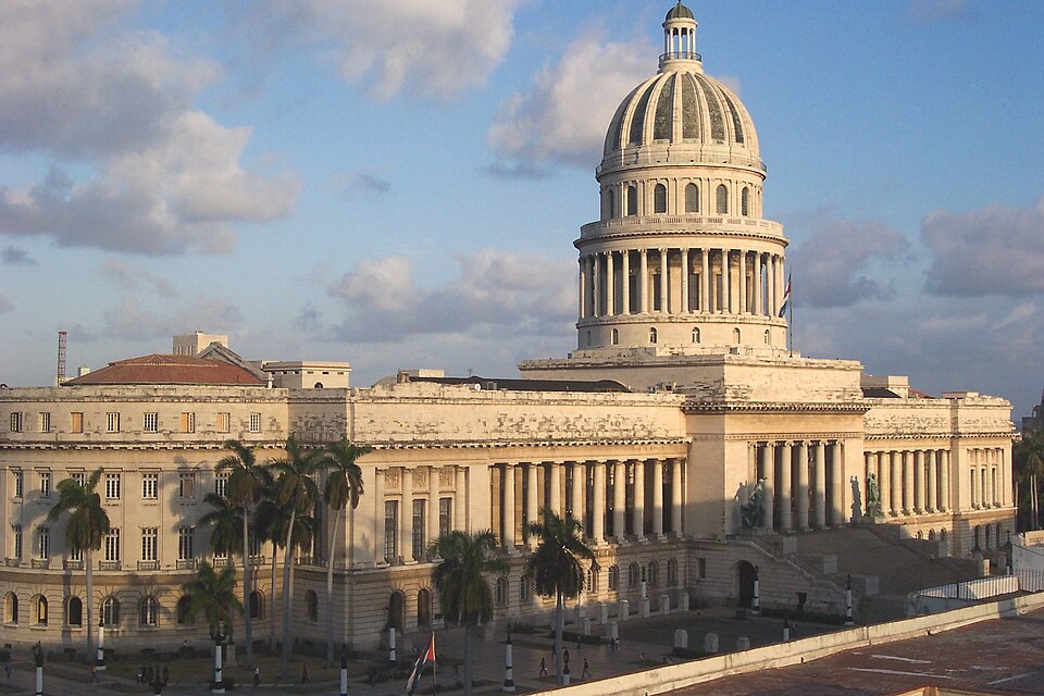 File:Capitolio full.jpg