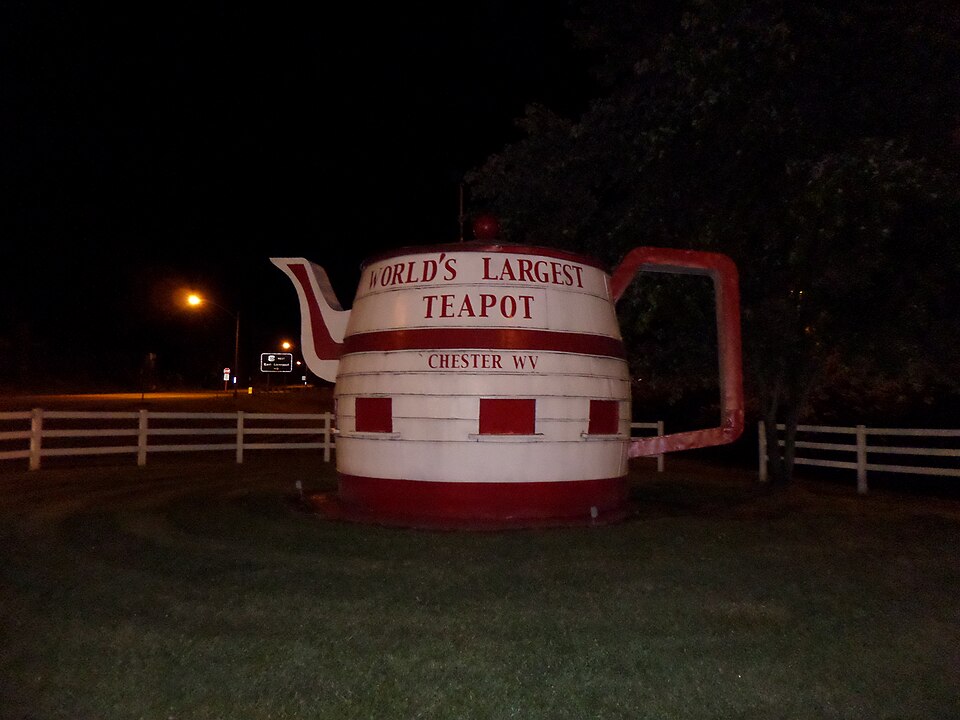 File:Chester Teapot.JPG