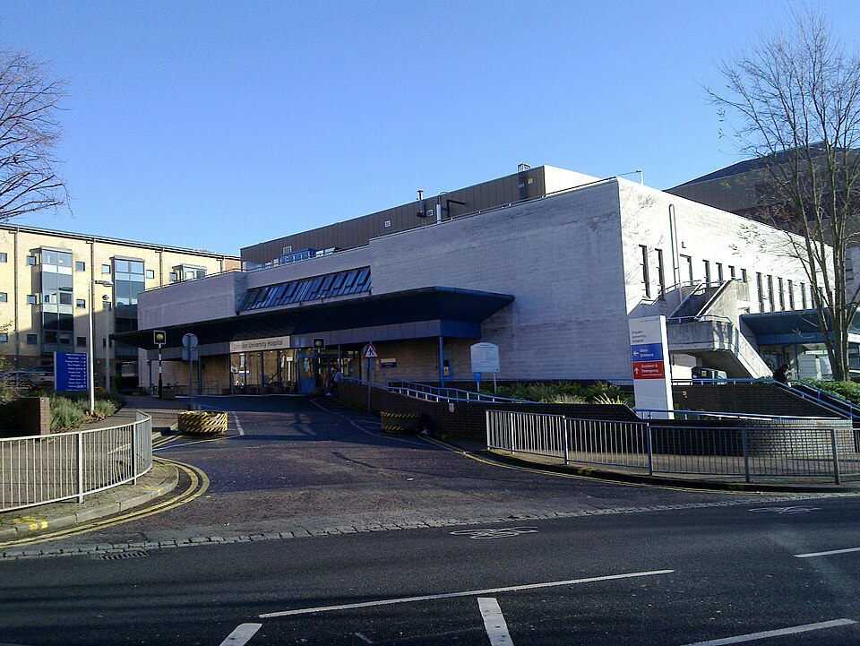 File:Croydon University Hospital.jpg