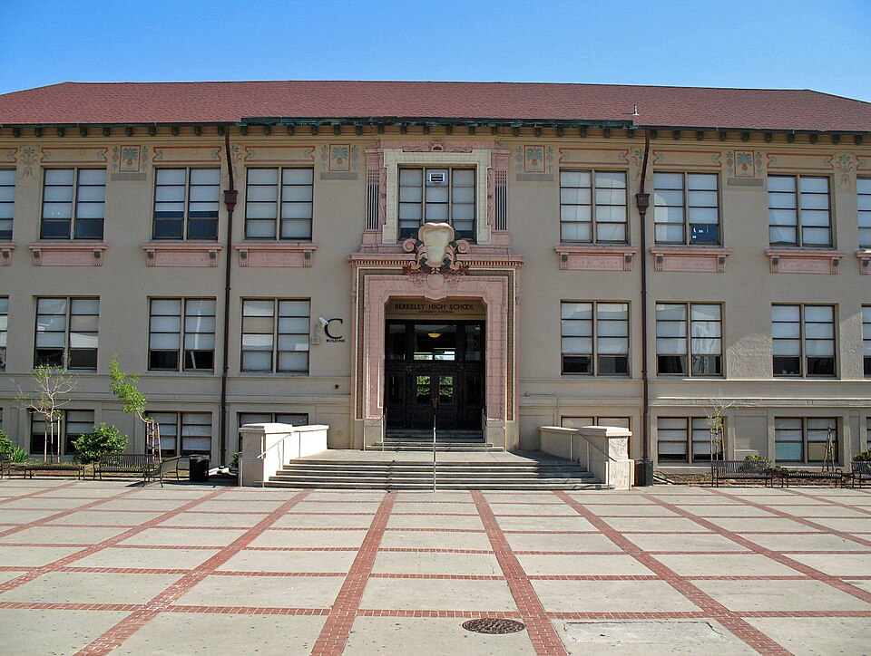 File:Old Berkeley High School (Berkeley, CA).JPG