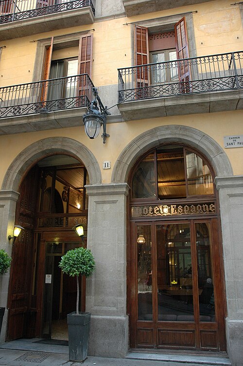 File:Raval - Fonda Espanya.JPG