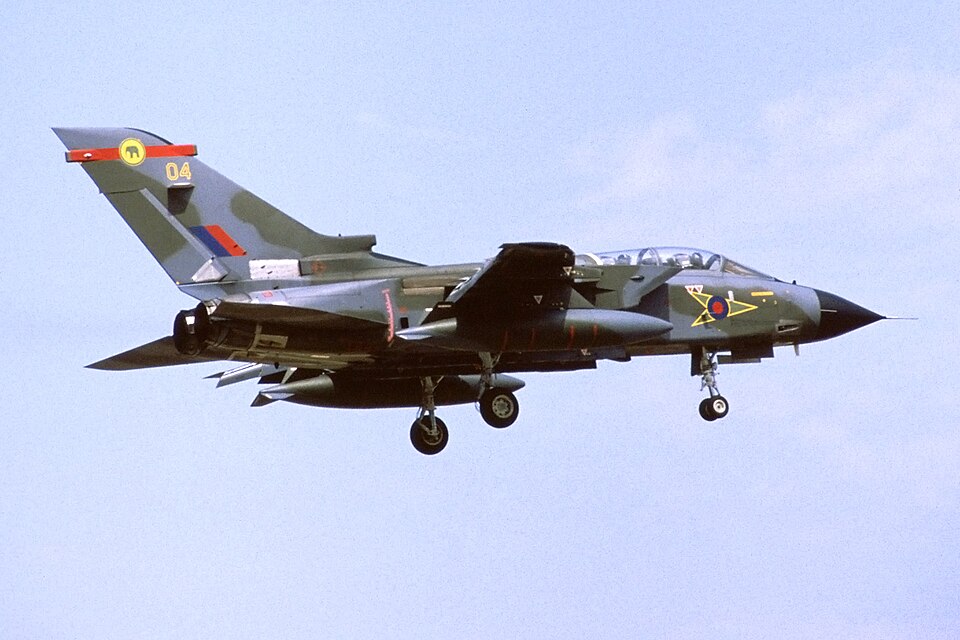 File:Tornado GR1 27 sq (25634276814).jpg
