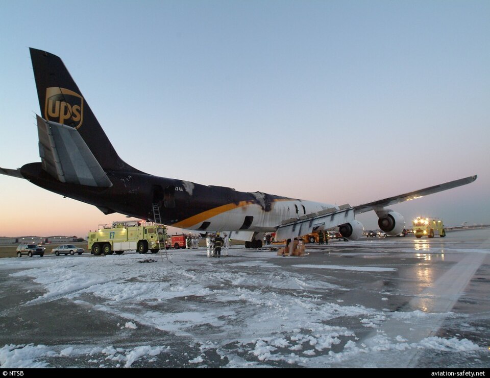 File:UPS 1307 after fire.jpg