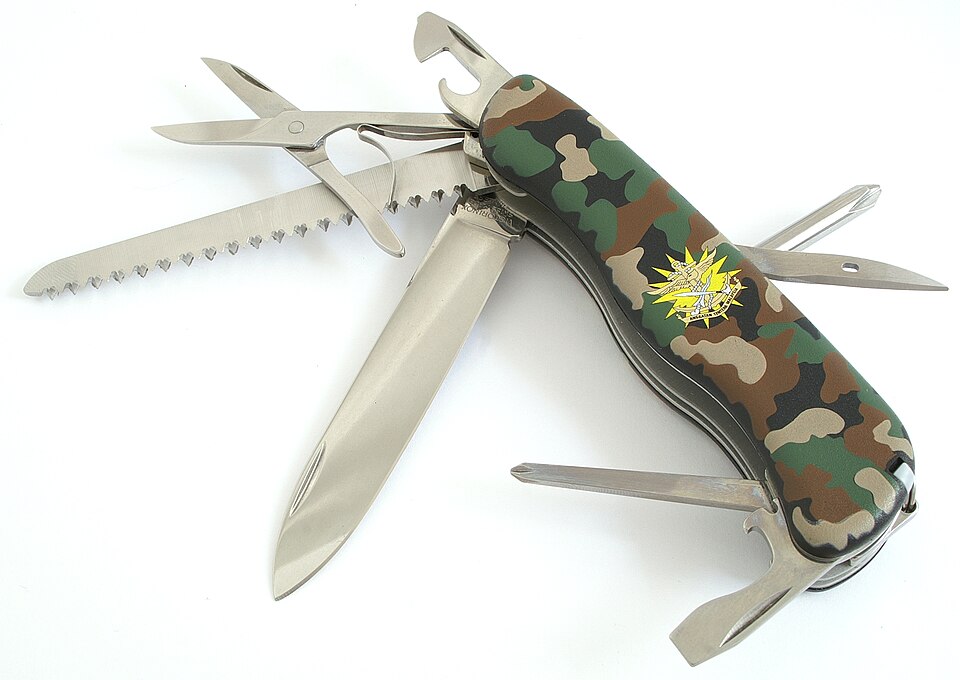 File:Victorinox Outrider Malaysian Army Knife.JPG