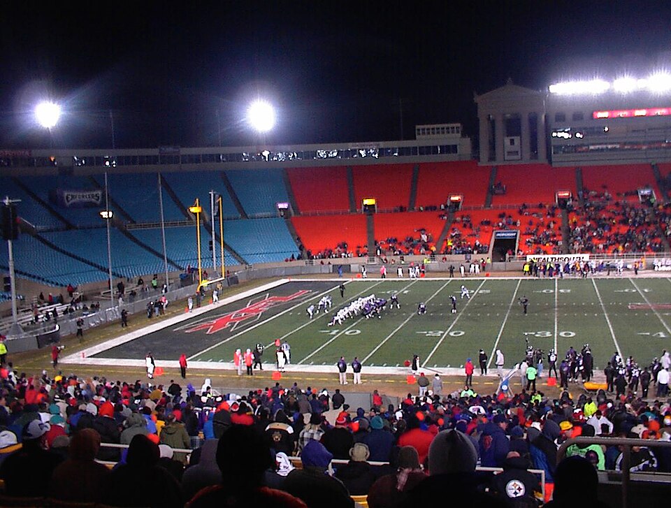 File:XflNight.JPG