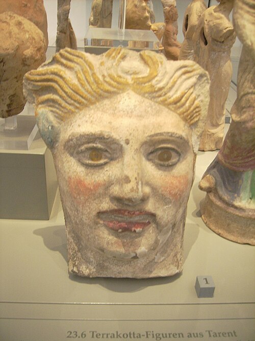 File:Altes Museum - Antikensammlung 231.JPG