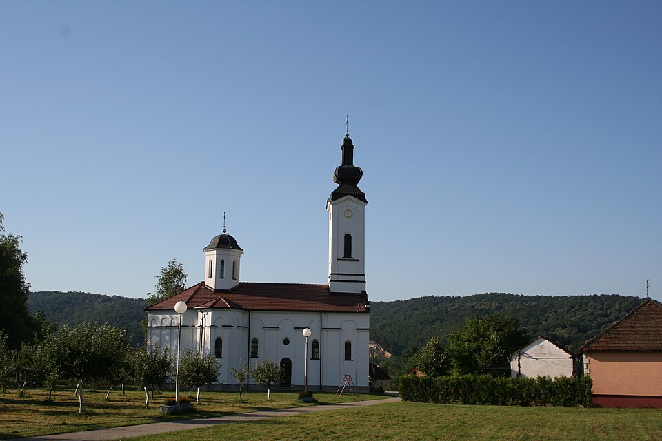 File:Crkva Sv. Ilije, Jadranska Lešnica 002.jpg