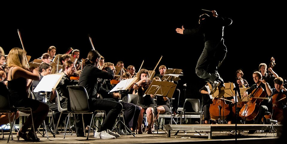 File:Gaga Symphony Orchestra.jpeg