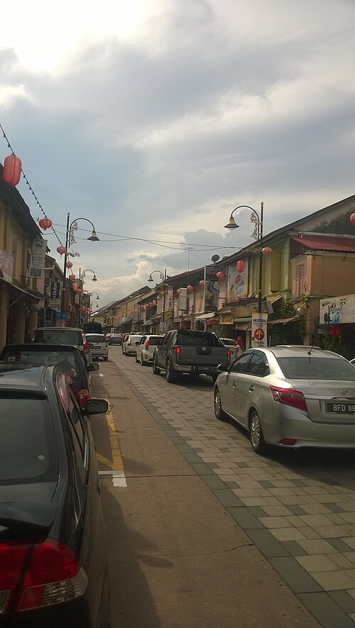 File:KT Chinatown 2.jpg