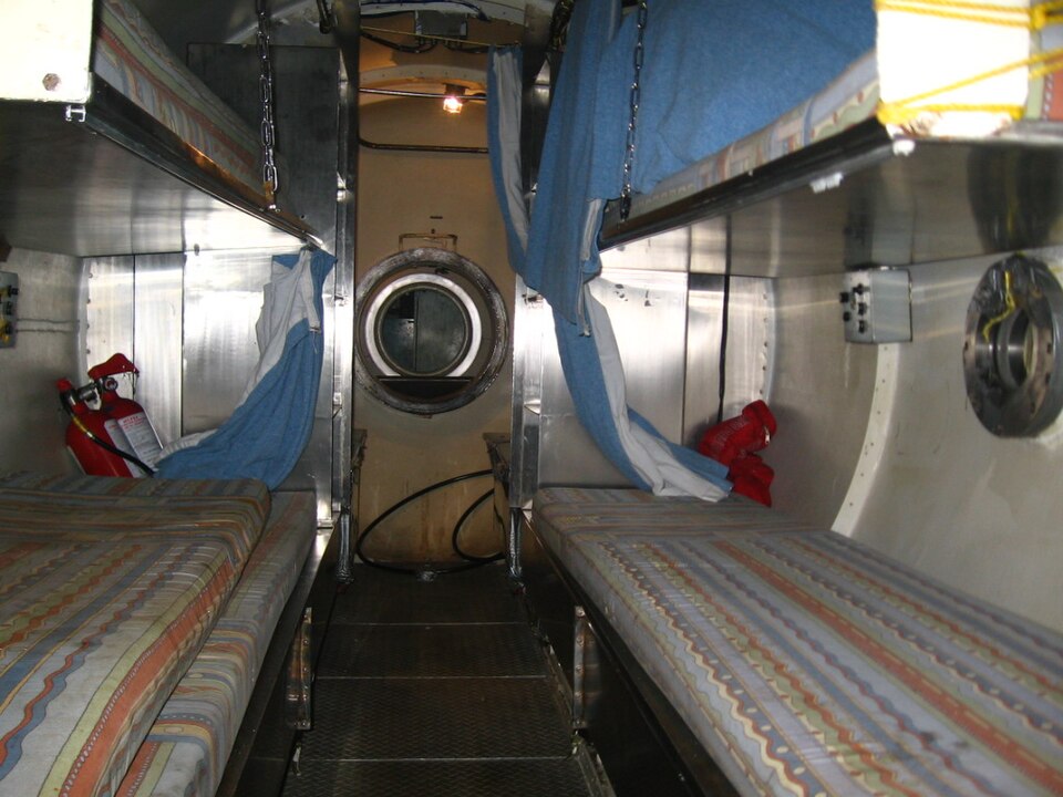 File:Pressurised Chambers for Divers.jpg