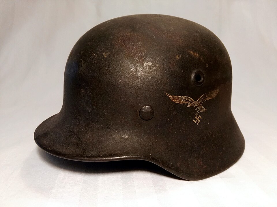 File:Stahlhelm M40.jpg