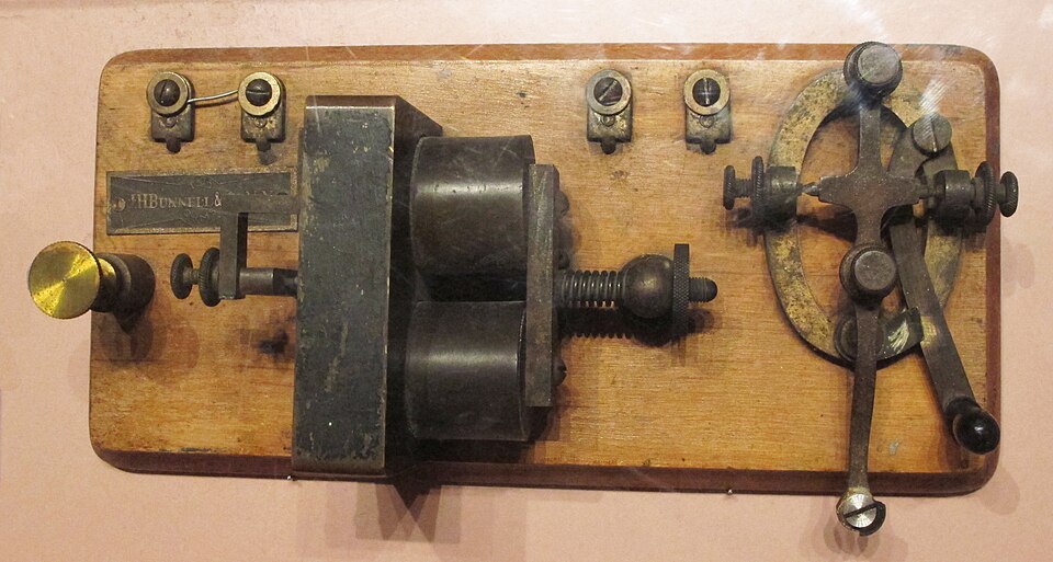 File:Wright Telegraph Key.jpg