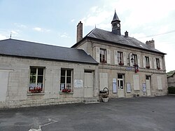 The town hall of Pernant