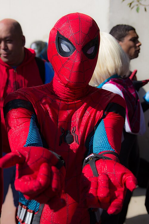 File:SDCC 2017 - Spider-Man Cosplay (35308459724).jpg