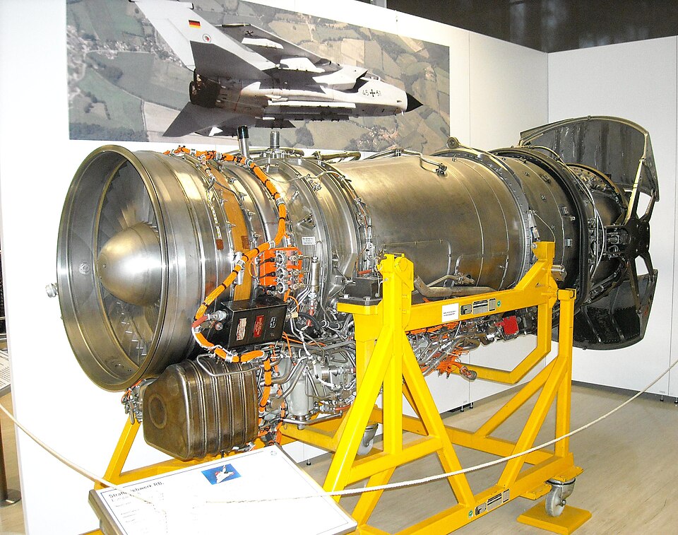 File:Turbo-Union RB199 turbofan engine.jpg