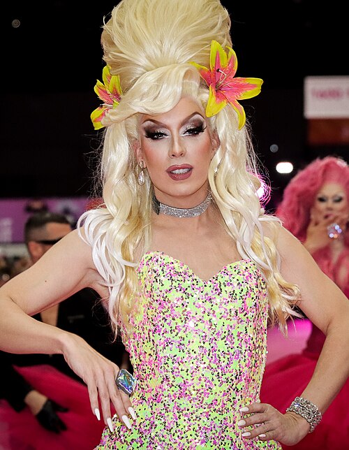 File:Alaska Thunderfuck DragCon2024 @DVSROSS (16).jpg