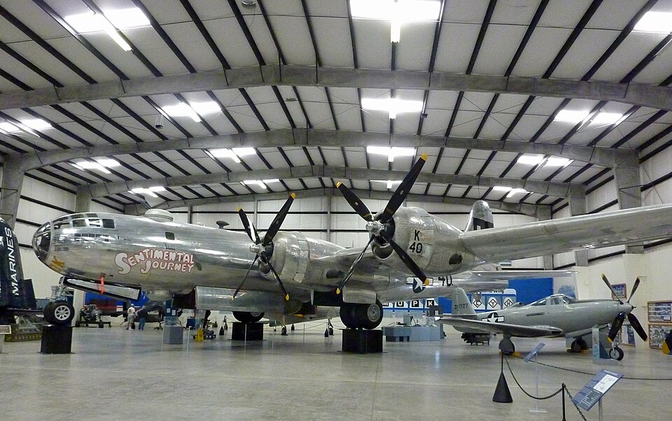 File:B-29 Superfortress (5735403325).jpg