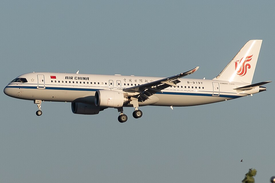 File:B-919Y@PEK (20241105161141).jpg