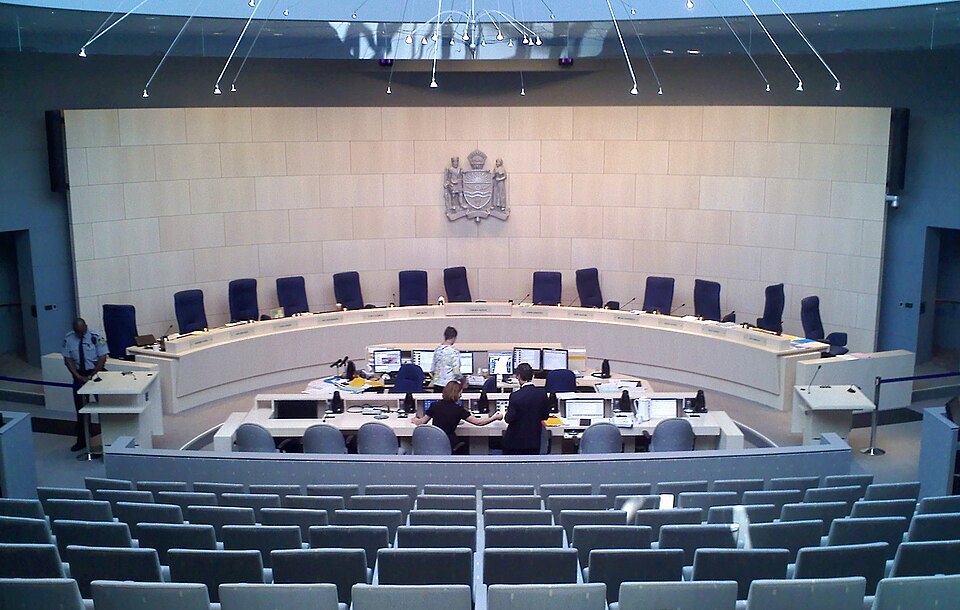 File:Edmonton City council chambers.jpg
