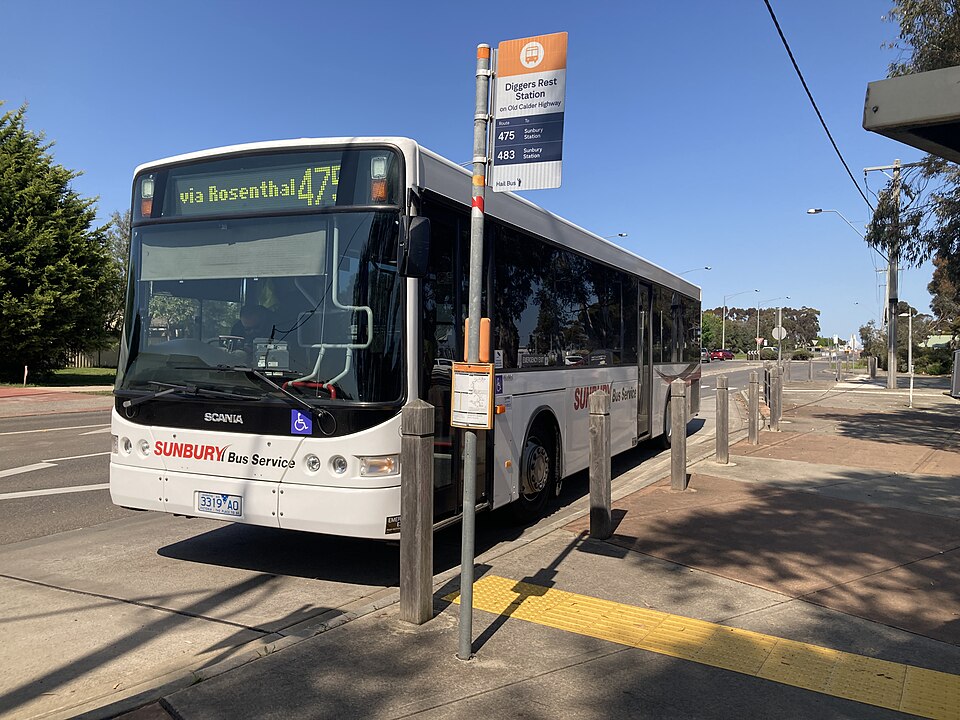 File:Sunbury Bus Service 3319AO September 2024.jpg