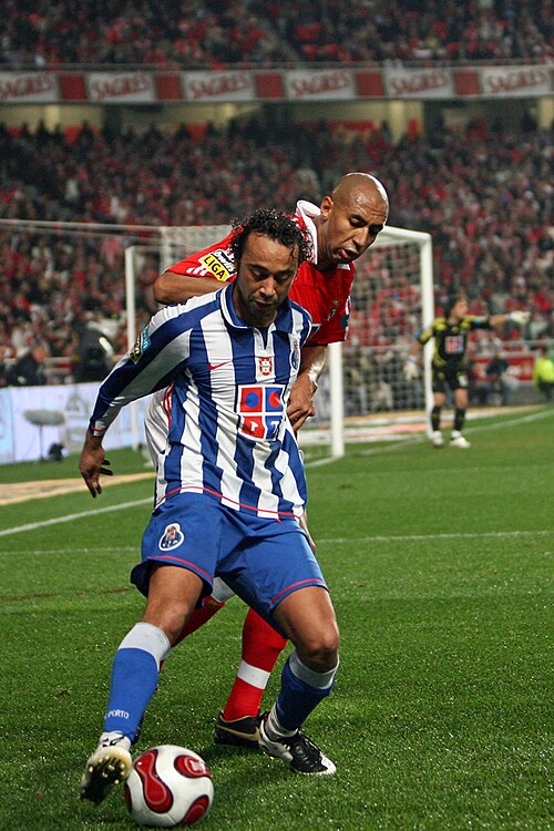 File:Tarik e Luisão.jpg