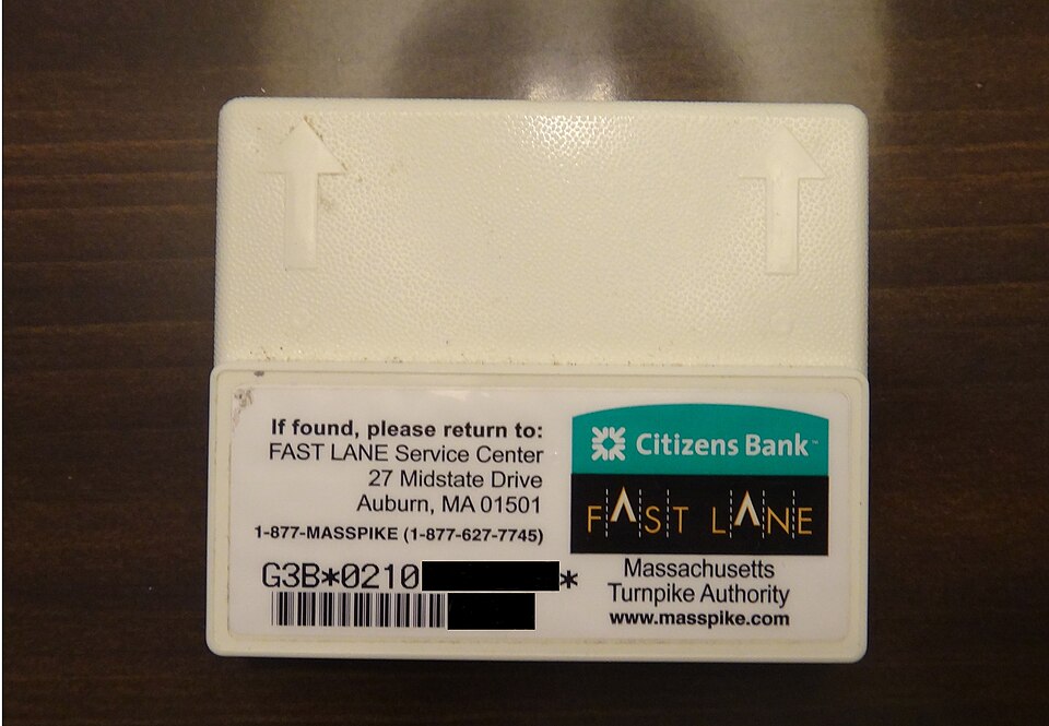 File:E-ZPass MA Transponder (Fast Lane).JPG