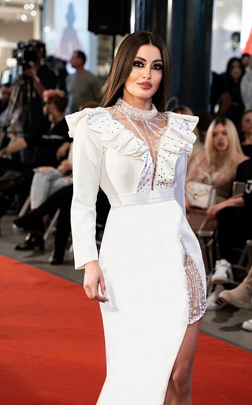 File:Georgiana Catalina Popescu.jpg