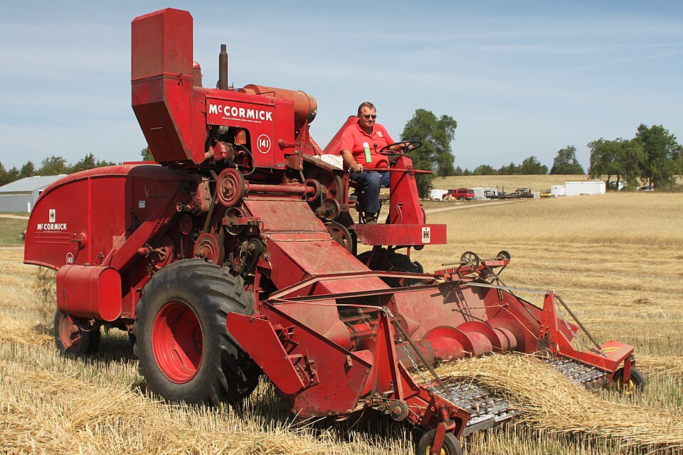 File:McCormick141 Combine.jpg